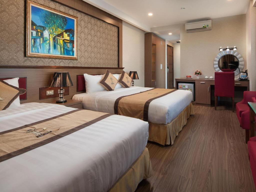 Royal Palace Hotel Tuyen Quang Exterior photo